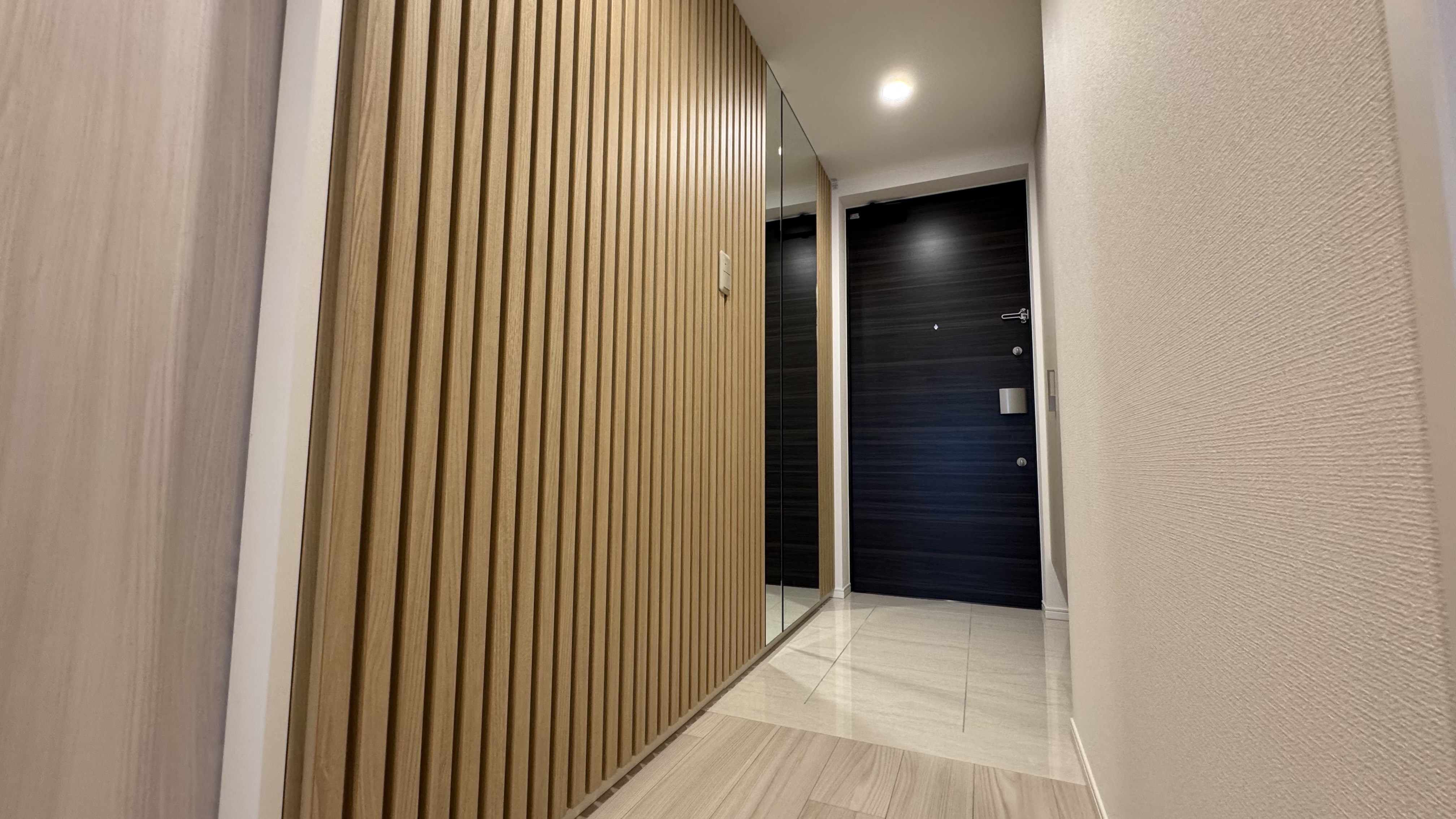 マンション玄関リフォーム